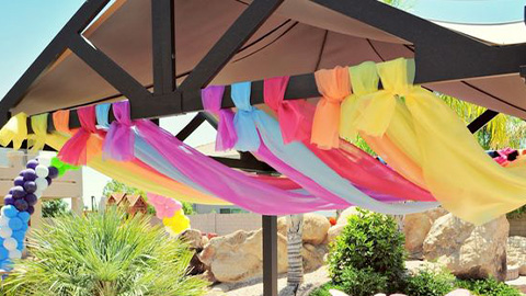 Decorations & Crafts